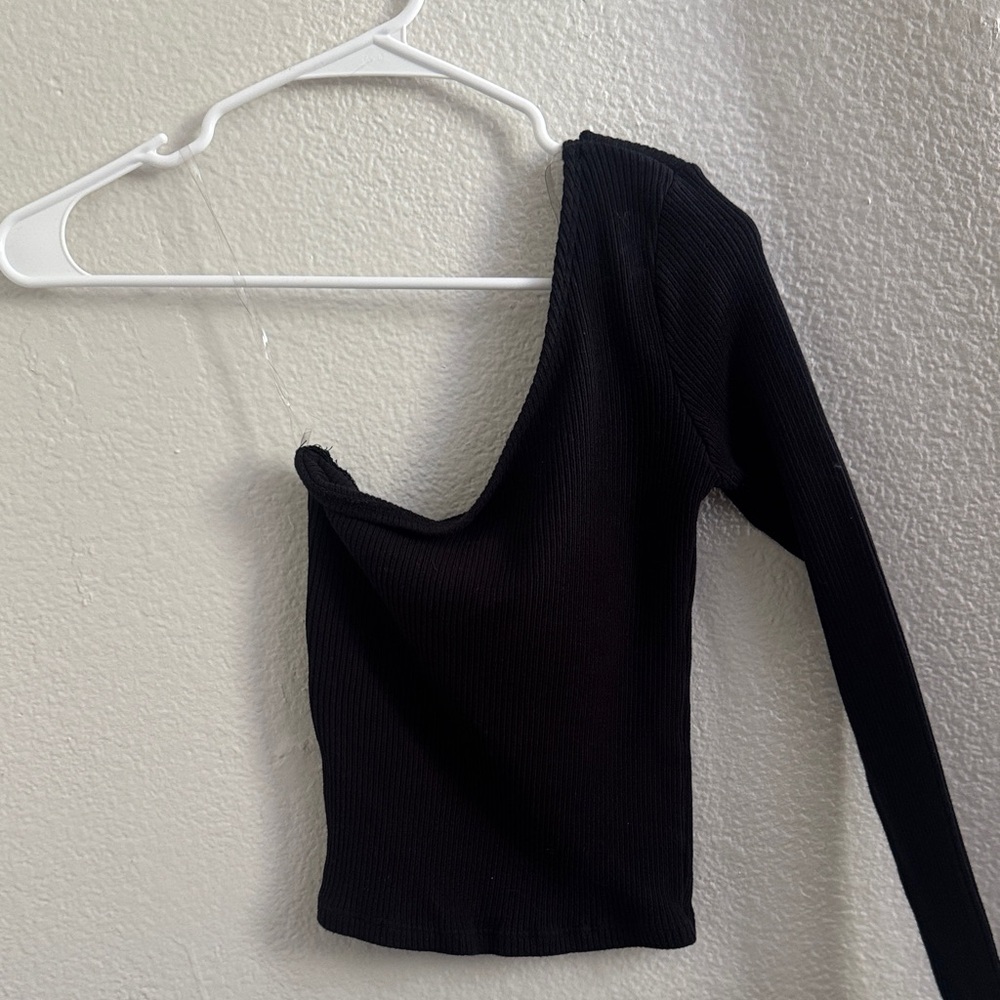 RSQ Black One-Shoulder Long Sleeve Top - Picture 2 of 3